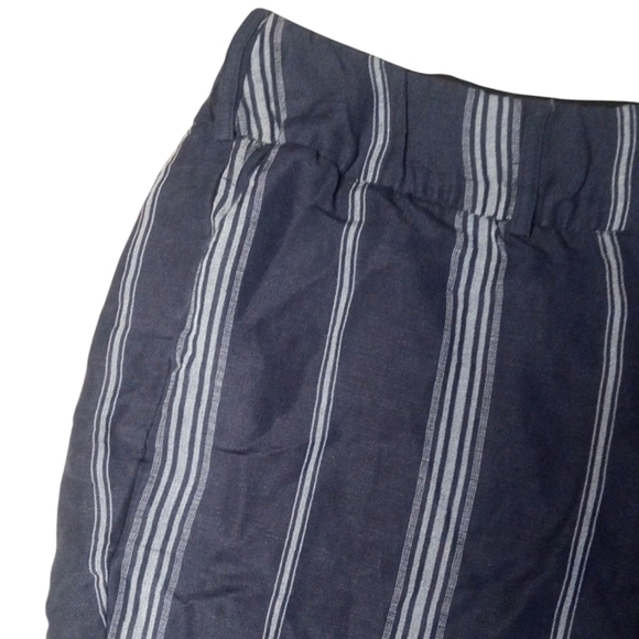 Lane Bryant Striped Navy & White The Laney Capris Linen Blend Size 26 - Picture 5 of 9